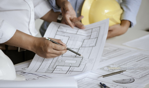 How can temporary discomfort during renovation be reduced with small planning tweaks